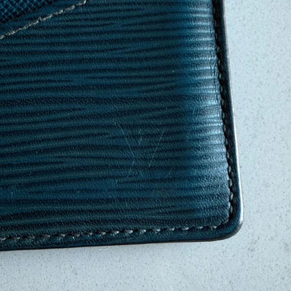 Louis Vuitton Neo Porto Carte Epi Navy Blue Card Holder - Picture 2 of 3